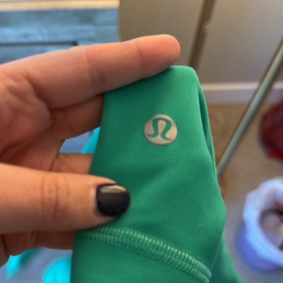 Kelly Green Lululemon Wunder Train High-Rise Short 6" - Picture 5 of 9